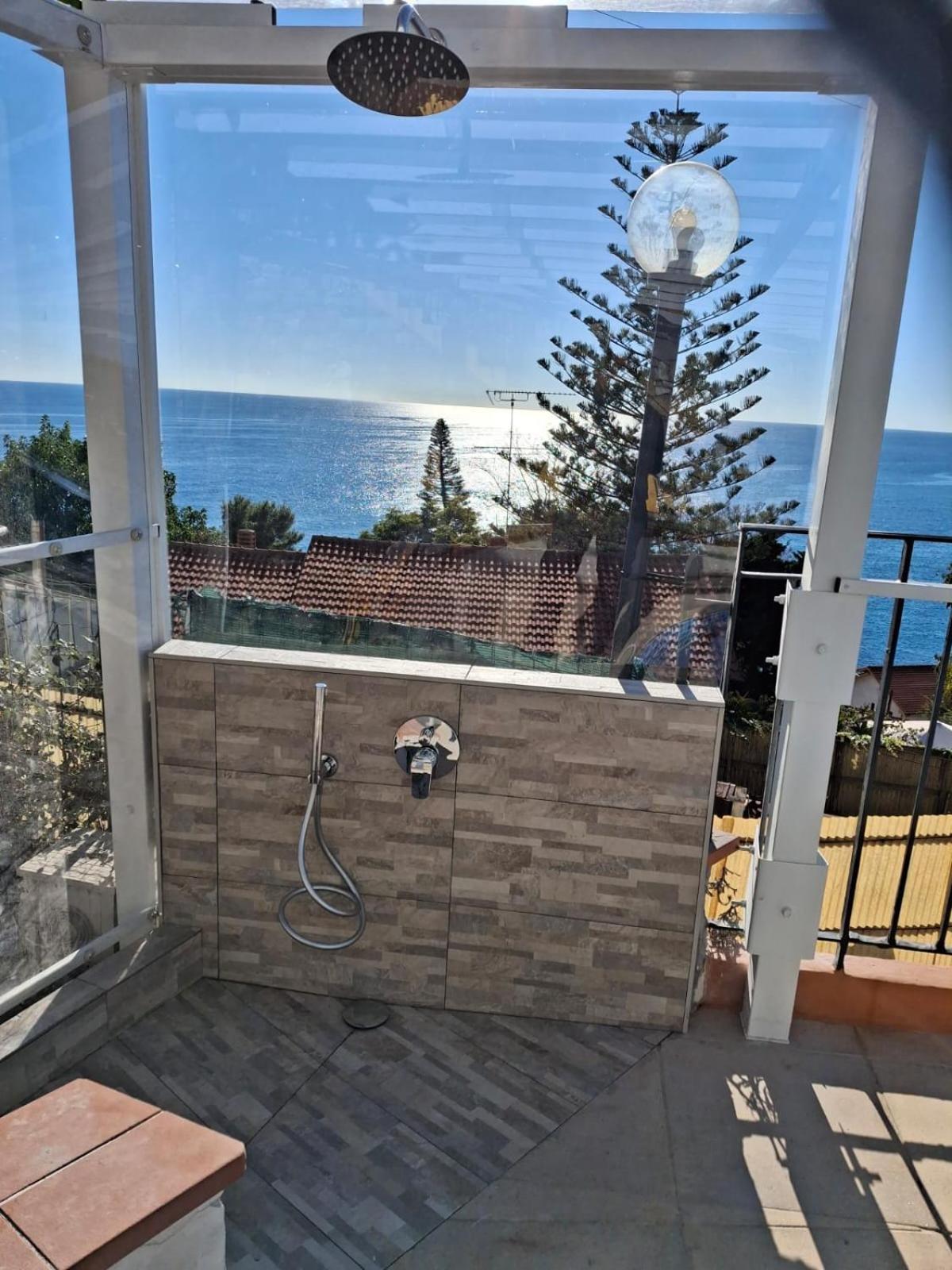 Villa Del Mare Ligure Terme & Spa Piscina A 37 Gradi سانتو ستيفانو أل ماري المظهر الخارجي الصورة