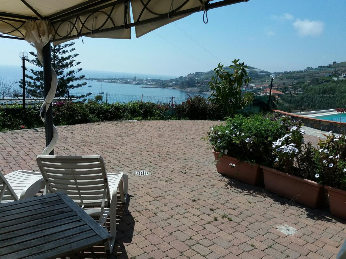 Villa Del Mare Ligure Terme & Spa Piscina A 37 Gradi سانتو ستيفانو أل ماري المظهر الخارجي الصورة